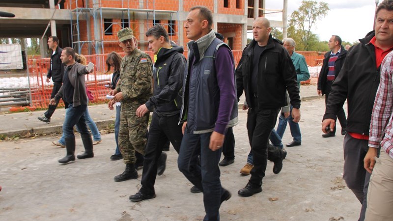 Predsjednik Vlade Zoran Milanović obišao poplavom ugrožena područja Karlovačke županije